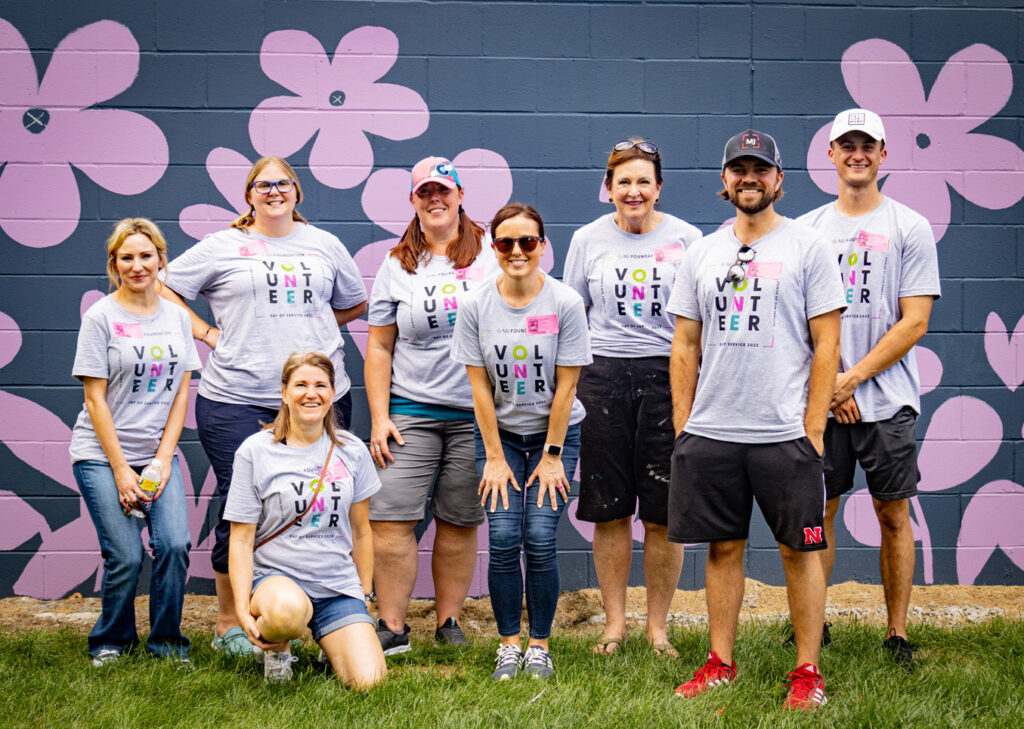 mural project volunteers